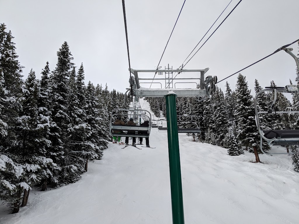 Sawyers Nook | 1 Whitehorn Rd, Lake Louise, AB T0L 1E0, Canada | Phone: (403) 522-3555