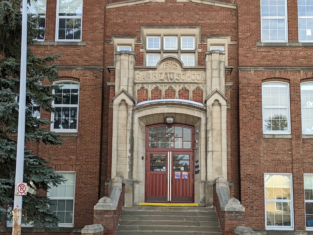 Garneau School | 10925 87 Ave NW, Edmonton, AB T6G 0X4, Canada | Phone: (780) 433-1390