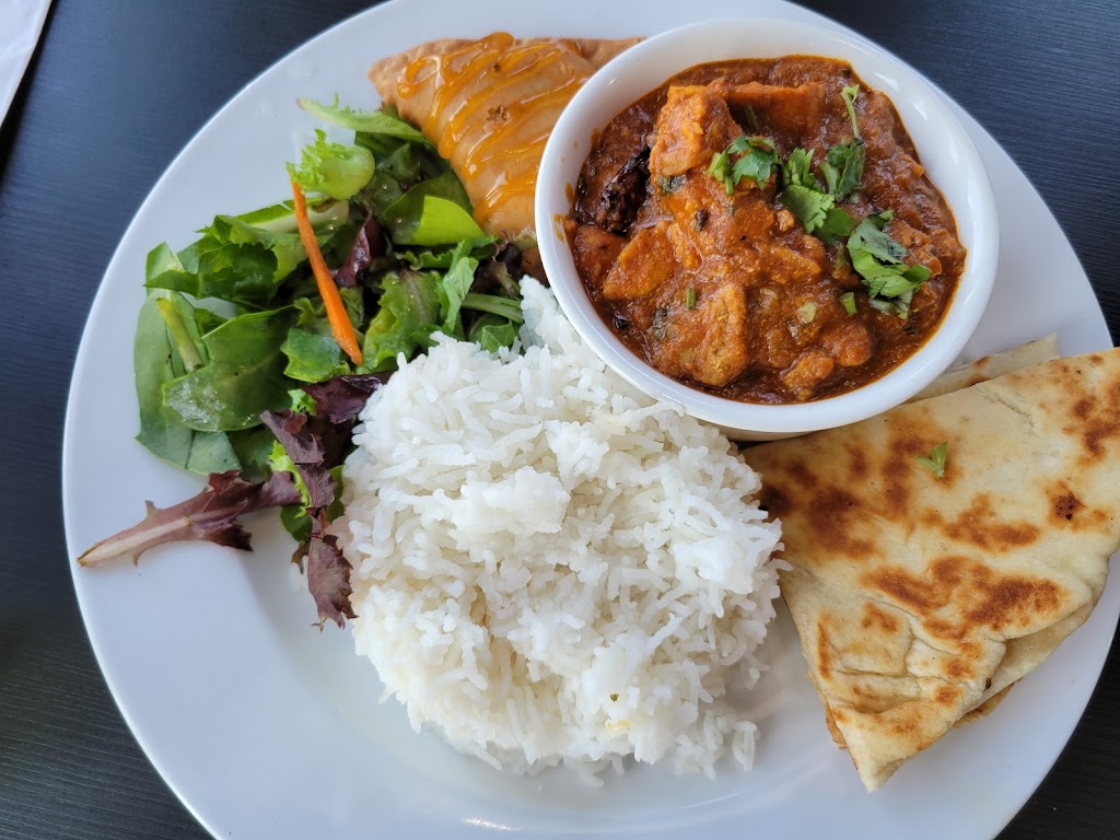 MAPLE SPICE LOUNGE | 9116 Commercial St #4, New Minas, NS B4N 3E5, Canada | Phone: (902) 680-6914