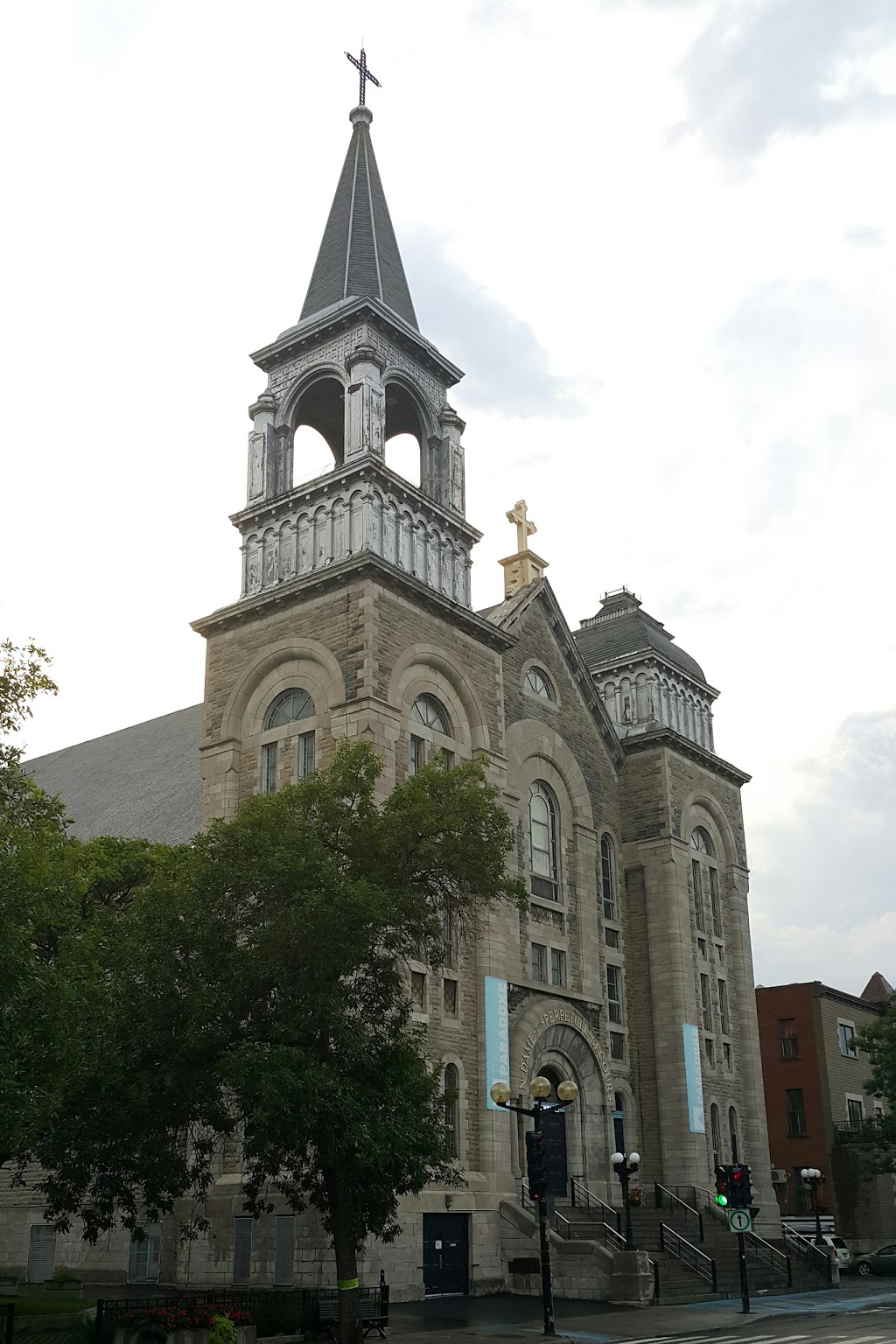 Notre-Dame-du-Perpétuel-Secours | 5959 Boulevard Monk, Montréal, QC H4E 3H5, Canada | Phone: (514) 767-5368