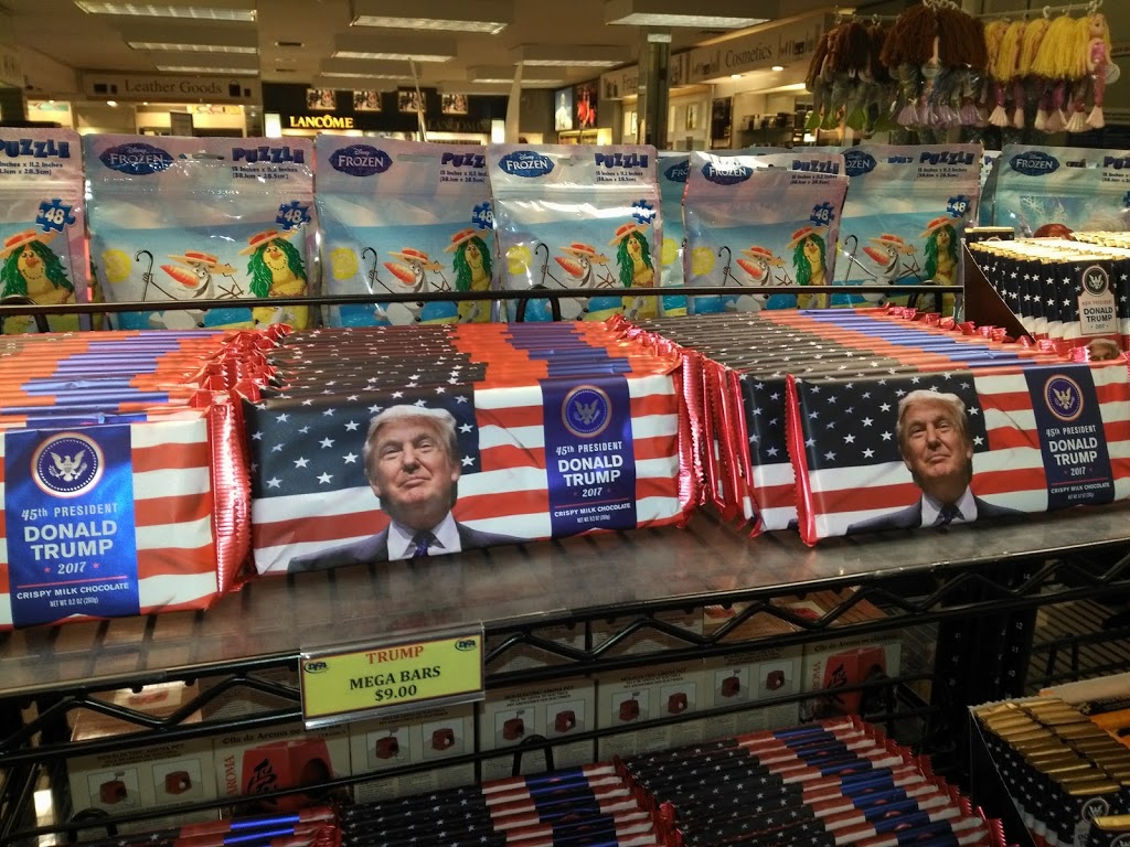 Duty Free Americas - Blaine Exit 275 | 20 12th St, Blaine, WA 98231, USA | Phone: (360) 332-5223