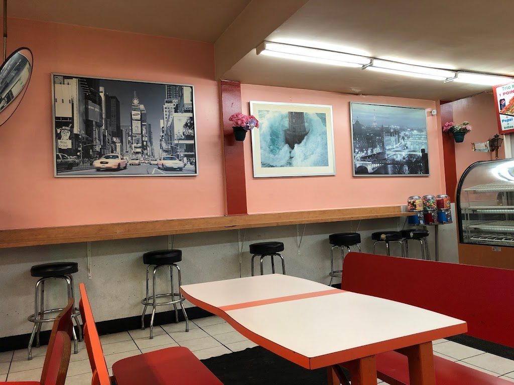 Pizza 2 Pointes | 1070 Rue Provost, Lachine, QC H8S 1N2, Canada | Phone: (514) 637-0637