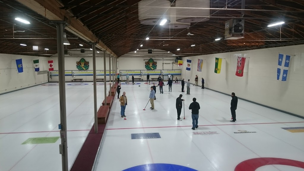 Oshawa Golf and Curling Club | 160 Alexandra St, Oshawa, ON L1G 2C4, Canada | Phone: (905) 723-4681
