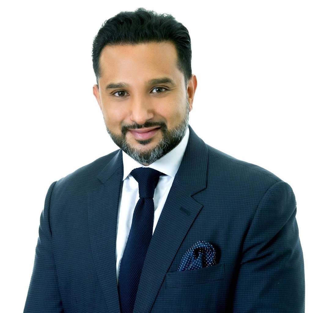 Mitch Vora & Team | 1 The East Mall Crescent, Etobicoke, ON M9B 6G8, Canada | Phone: (416) 626-2020