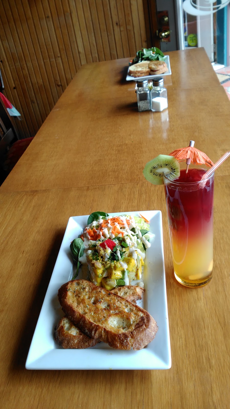 Sushi Chef Félix | 410 Av Victoria, Saint-Lambert, QC J4P 2H9, Canada | Phone: (450) 465-5211