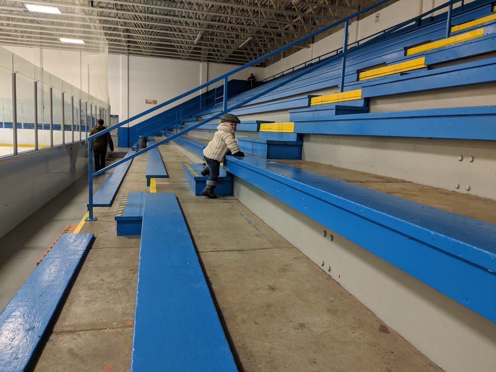 Walkerton Community Centre | 290 Durham St W, Walkerton, ON N0G 2V0, Canada | Phone: (519) 881-0625