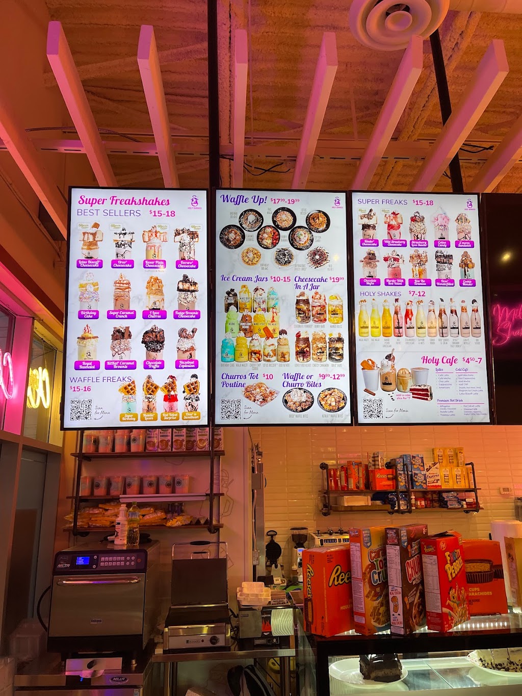 Holy Shakes Milton | 61 James Snow Pkwy N #1, Milton, ON L9T 0H1, Canada | Phone: (905) 693-1191
