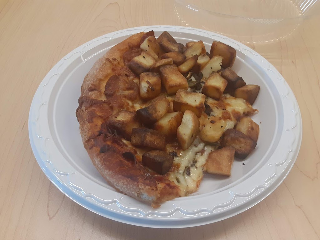 Bistro St-Henri | 75 Rue Saint-Henri, Rivière-du-Loup, QC G5R 4E1, Canada | Phone: (418) 714-0330