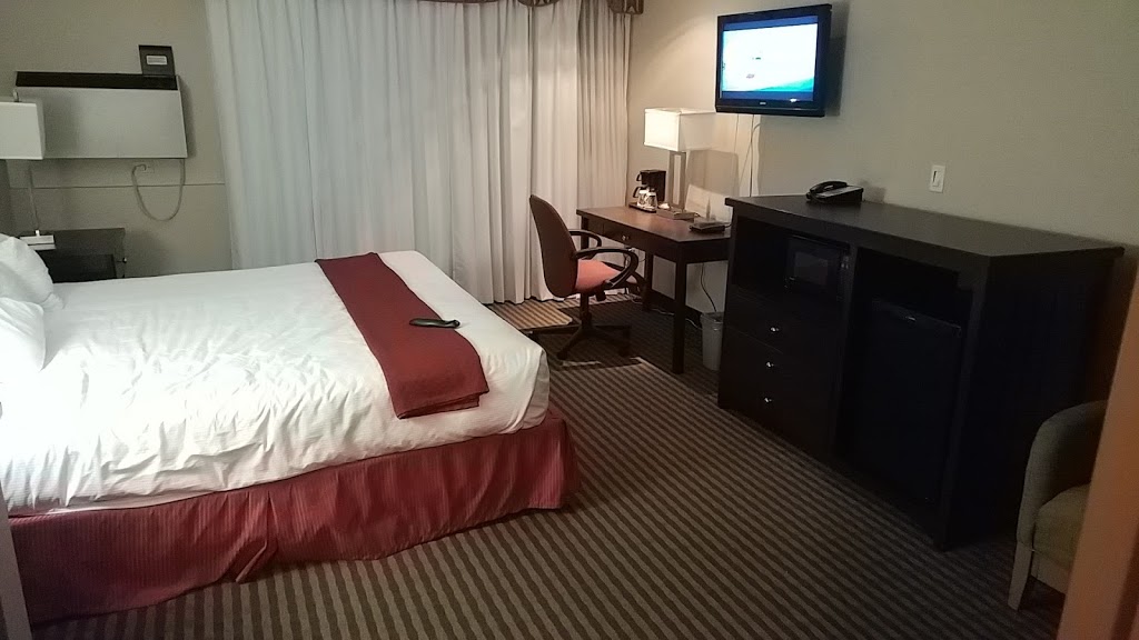 Abbotsford Hotel | 2073 Clearbrook Rd, Abbotsford, BC V2T 2X1, Canada | Phone: (604) 859-6211