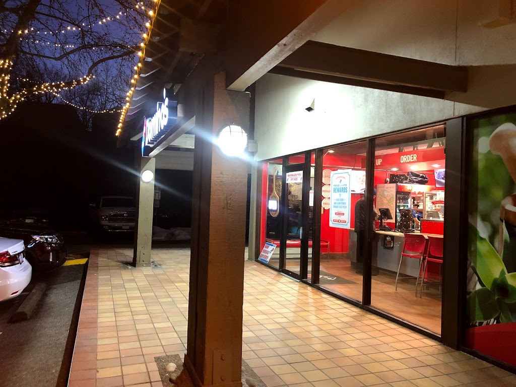 Dominos | 1601 Burnwood Dr, Burnaby, BC V5A 4H1, Canada | Phone: (604) 421-7077