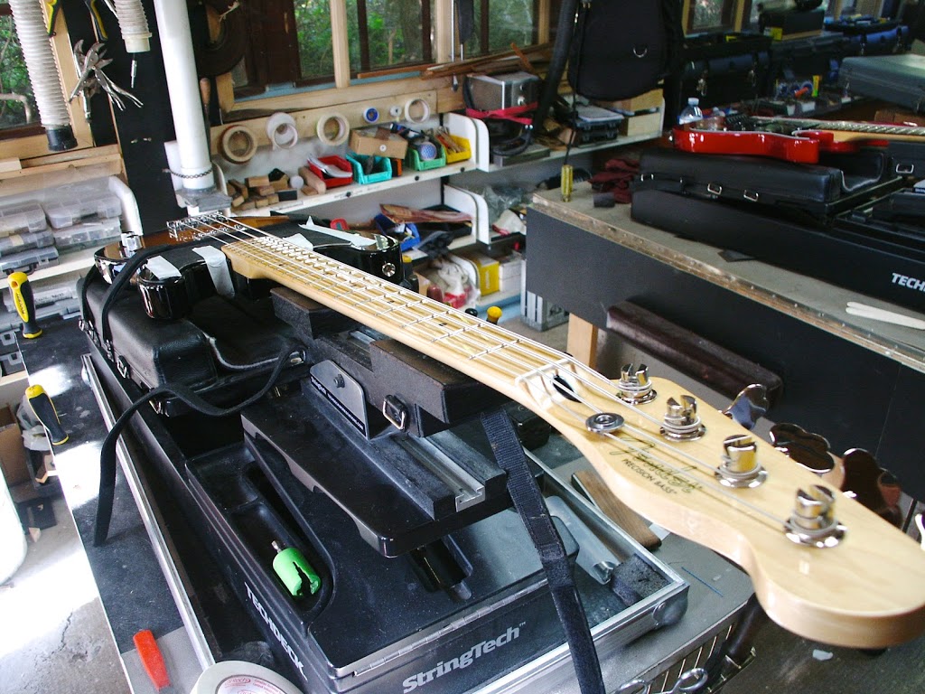 McConville Guitars | 69 Waterloo St N, Stratford, ON N5A 5H8, Canada | Phone: (519) 275-1008