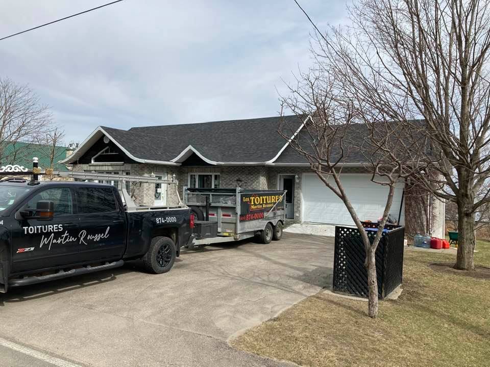 Toitures Martin Roussel Enr (Les) | 1133 Rue St Gérard, LAncienne-Lorette, QC G2E 2B7, Canada | Phone: (418) 874-0000
