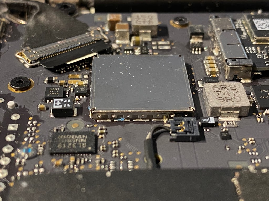 MacBook Repair Ottawa | 452A Via Verona Ave, Ottawa, ON K2J 6B3, Canada | Phone: (613) 818-4280