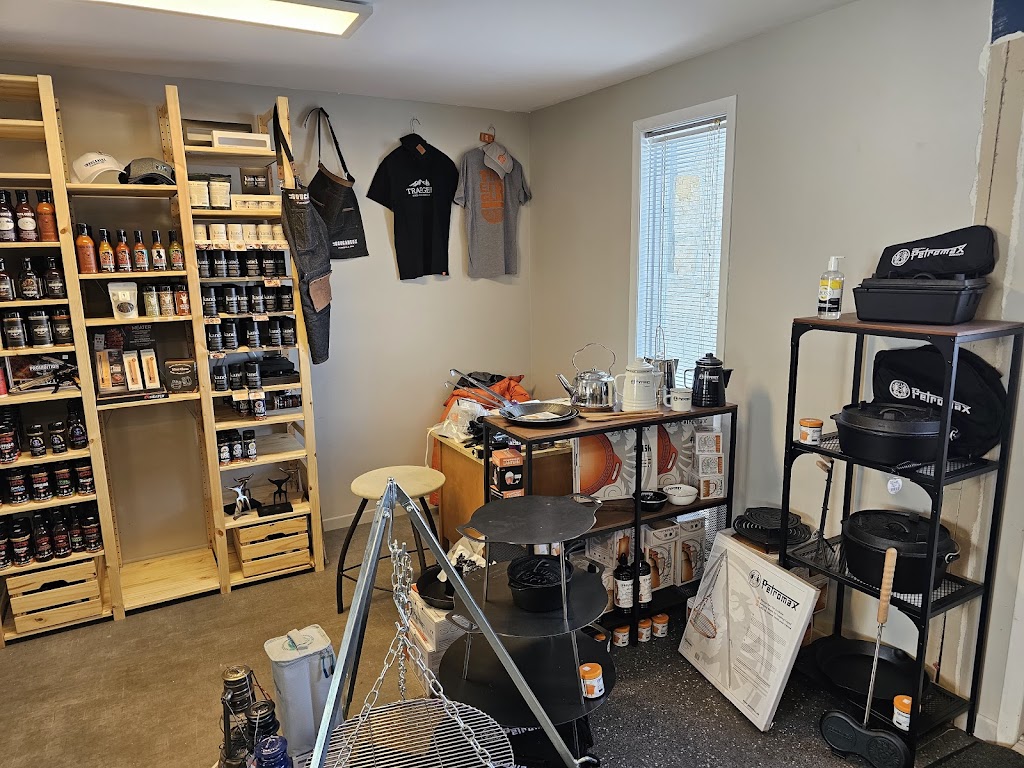 Le Boucaneux - Fumoirs et BBQ | 6 Bd Blais O, Berthier-sur-Mer, QC G0R 1E0, Canada | Phone: (418) 241-9246