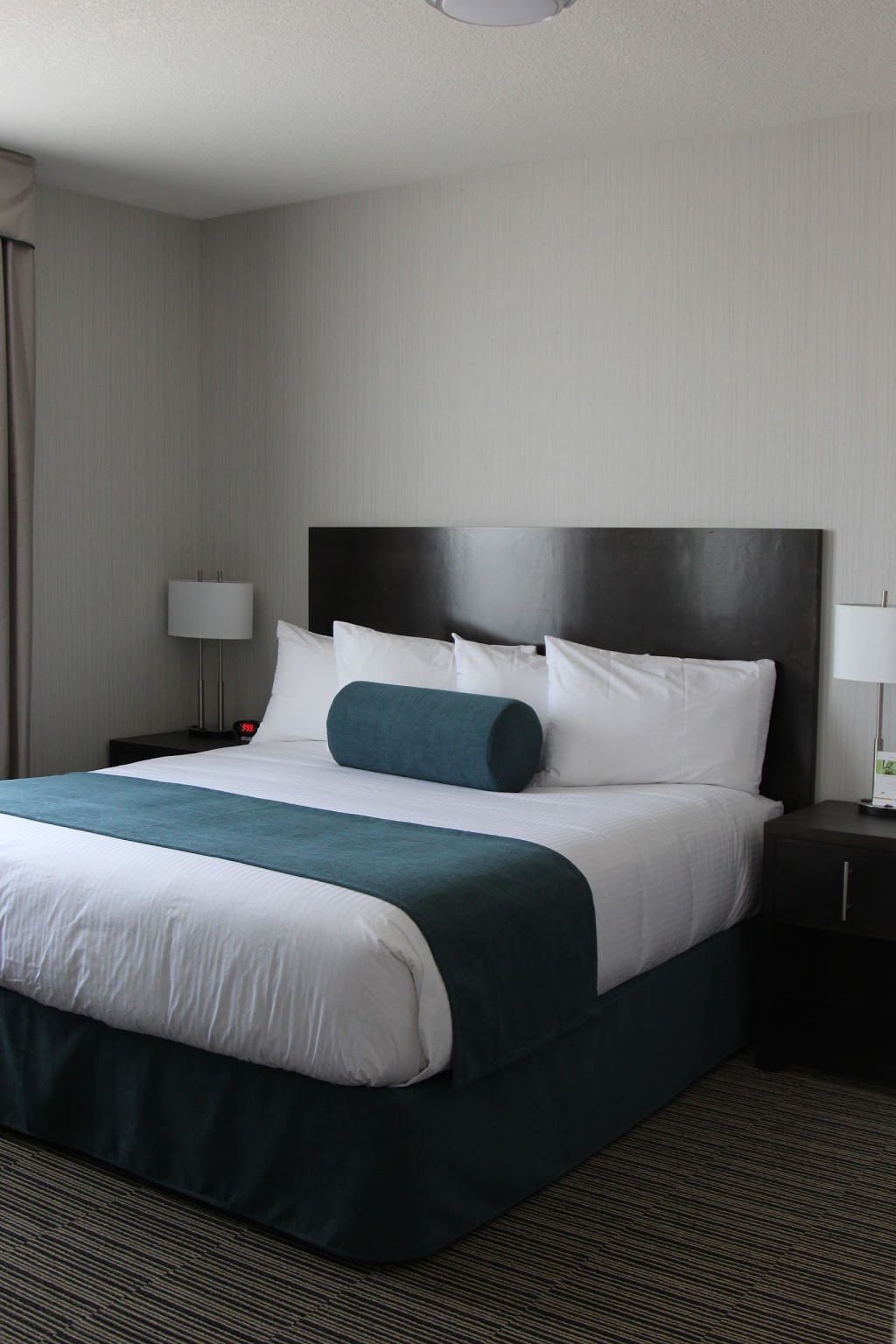 Wingate by Wyndham Airdrie | 513 Gateway Rd NE, Airdrie, AB T4B 0J6, Canada | Phone: (587) 775-6171