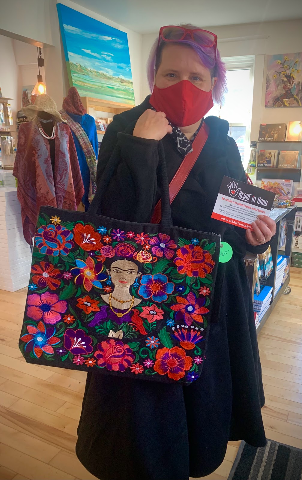 Heart in Hand: World Boutique | 11 Bridge St, Renfrew, ON K7V 3R1, Canada | Phone: (613) 413-5776