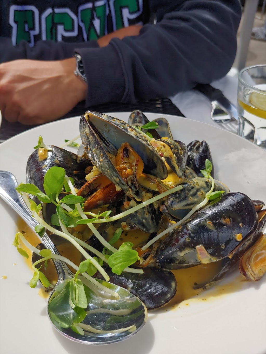 Tesoro Restaurant | 18 School House Ln, Collingwood, ON L9Y 4H5, Canada | Phone: (705) 444-9230