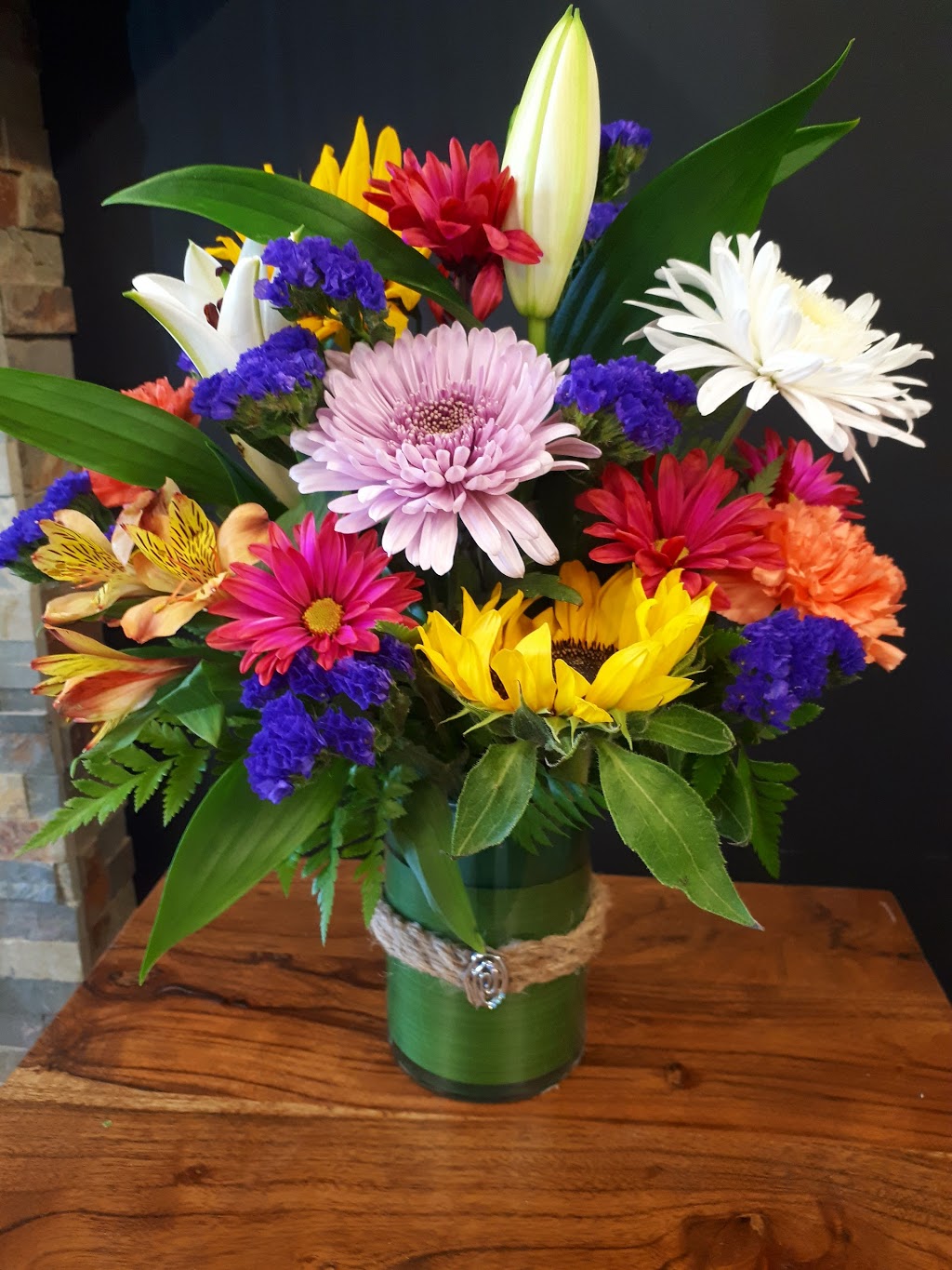 Floral Elegance | 7 Commonwealth Ave, Mount Pearl, NL A1N 1W3, Canada | Phone: (709) 747-0686
