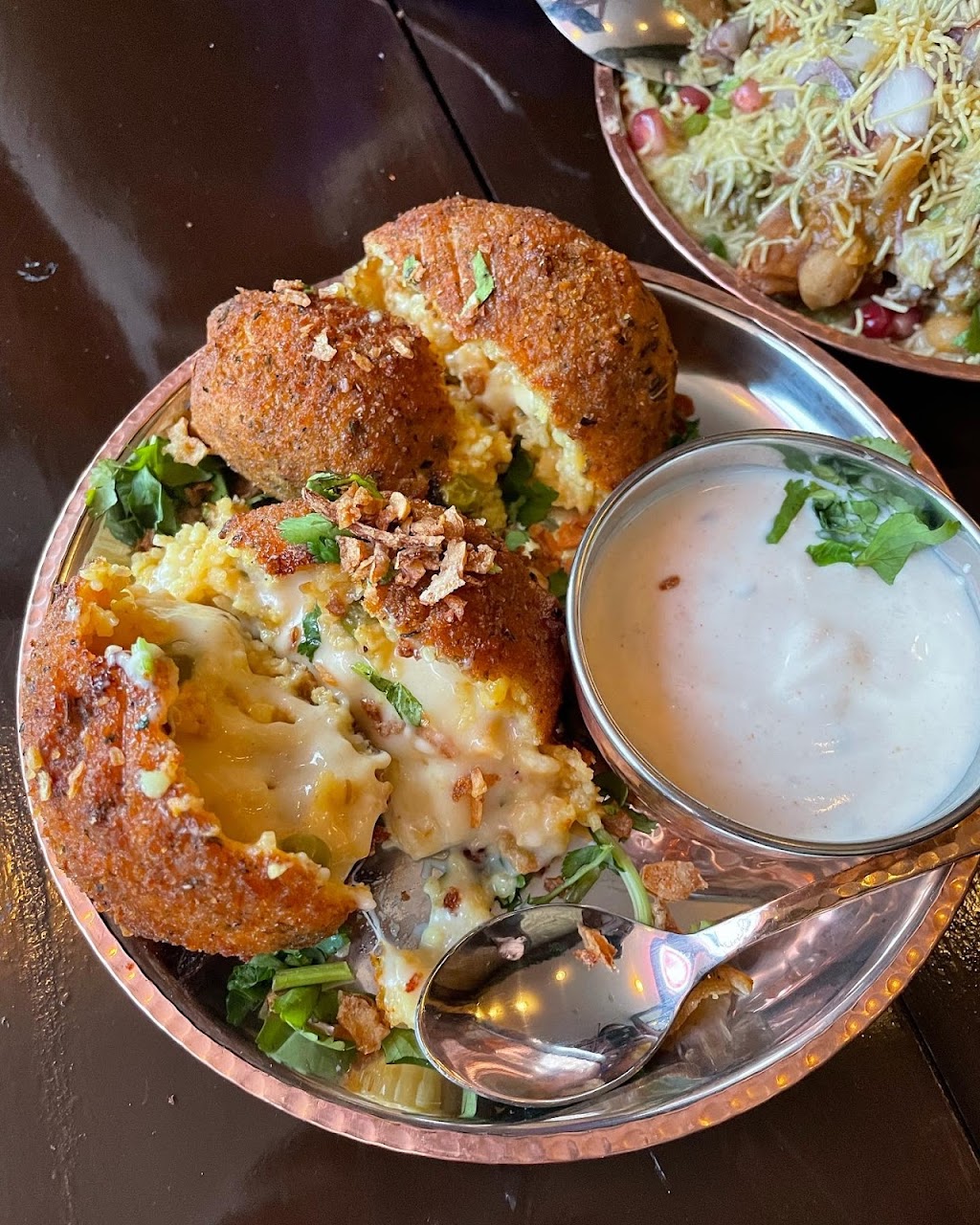 Bhojan Alley | 1424 Dundas St W, Toronto, ON M6J 1Y5, Canada | Phone: (416) 538-3443