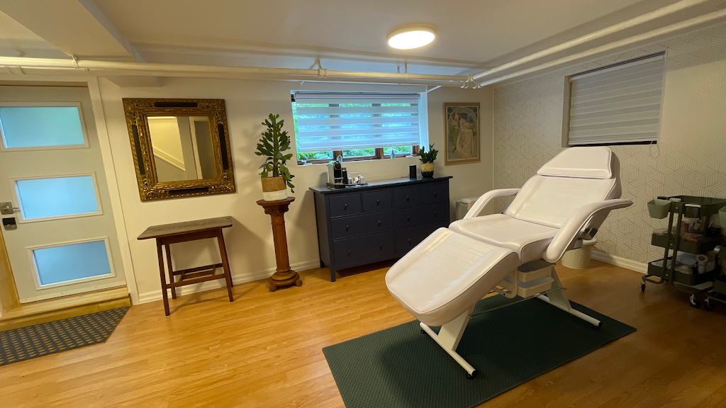 GXA-Anh Nguyen Studio de Beauté | 117 Rue du Prince-Edward, Otterburn Park, QC J3H 1V5, Canada | Phone: (514) 658-3887