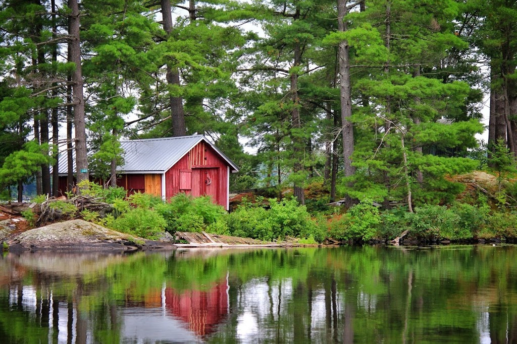 Pilgrims Rest | 23 Cheboutequion Dr, Lakefield, ON K0L 2H0, Canada | Phone: (705) 877-2886