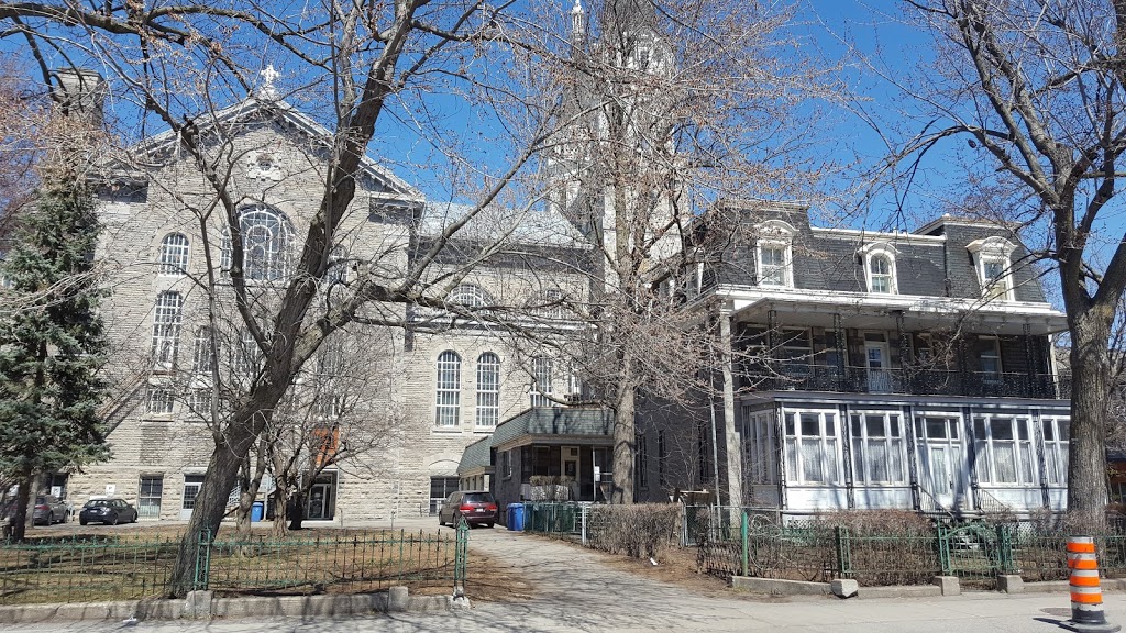 Église Notre-Dame-des-Sept-Douleurs de Montréal | 4155 Rue Wellington, Verdun, QC H4G 1V8, Canada | Phone: (514) 761-3496