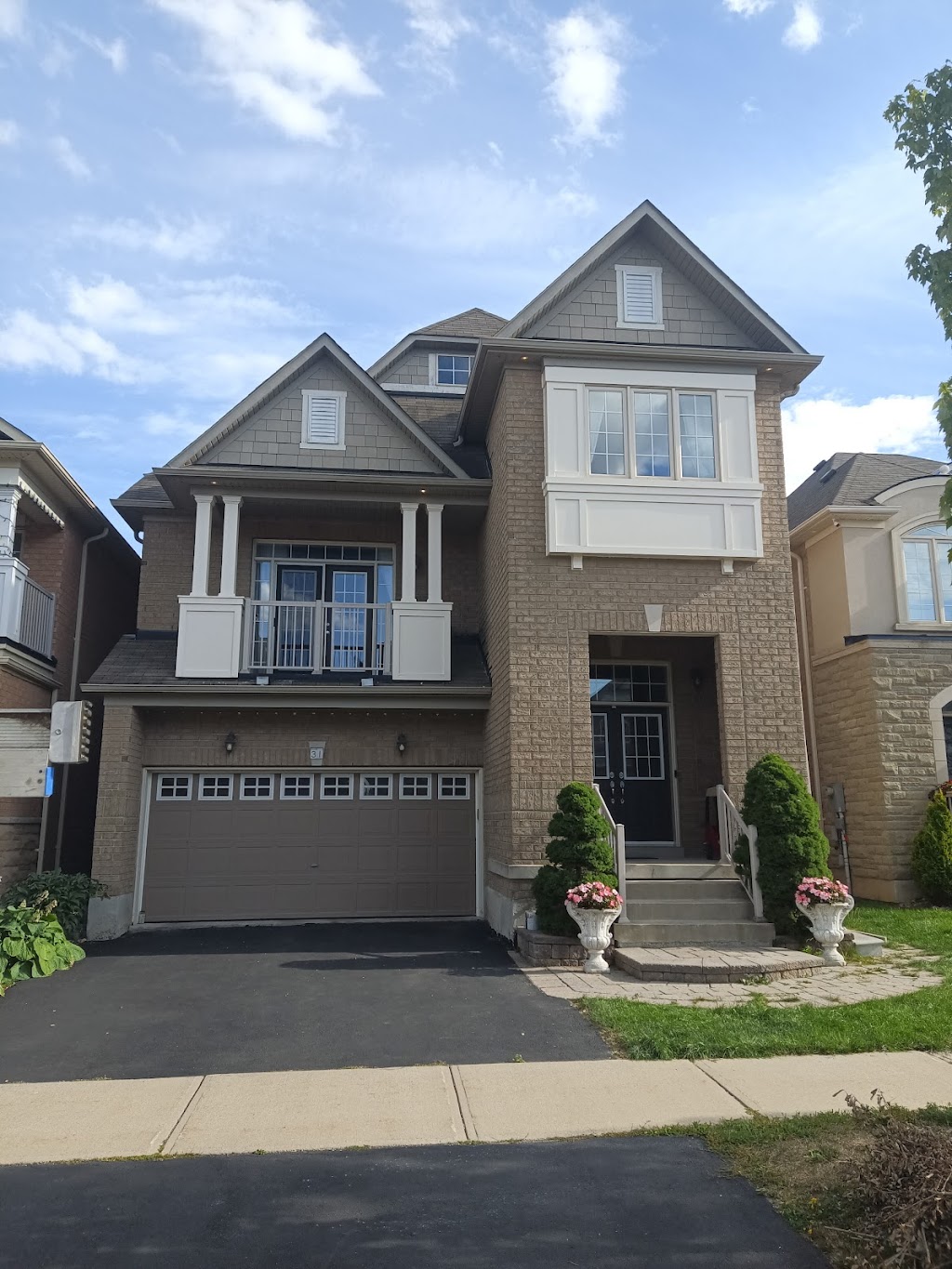 Danyal painting | 46 Subrisco Ave, Richmond Hill, ON L4S 1B2, Canada | Phone: (647) 760-7879