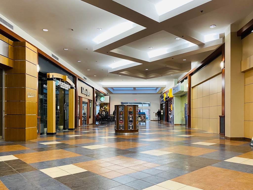 Brentwood Village Shopping Centre | 3630 Charleswood Dr NW, Calgary, AB T2L 2C1, Canada | Phone: (403) 444-2863