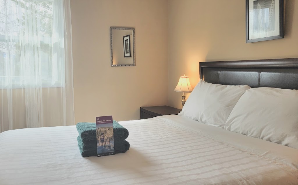 Lido Motel | 4876 McKay St, Radium Hot Springs, BC V0A 1M0, Canada | Phone: (877) 347-9533