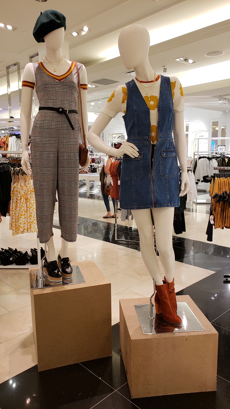Forever 21 | 25 The West Mall Unit #1007, Etobicoke, ON M9C 1B8, Canada | Phone: (416) 695-8662
