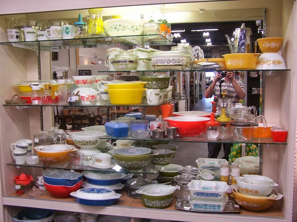 Brydges Street Merchant Market | 1255 Brydges St, London, ON N5W 2C2, Canada | Phone: (519) 453-8993