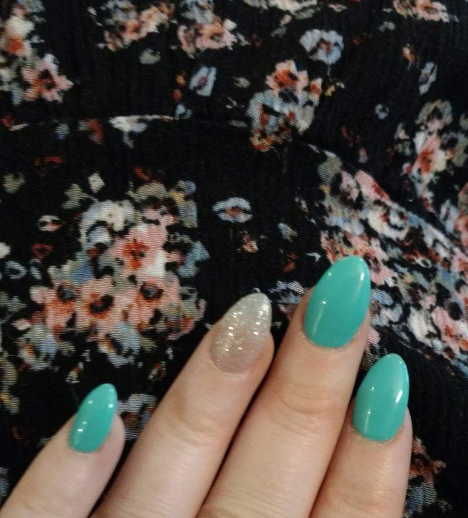 Goldfingers Nails & Spa | 6130 1a St SW #24, Calgary, AB T2H 0G3, Canada | Phone: (403) 253-4828