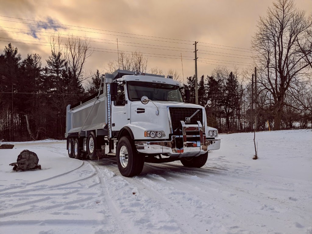Thunderbolt Trucking Inc. | 8779 Sixth Line, Georgetown, ON L7G 4S6, Canada | Phone: (647) 615-8450