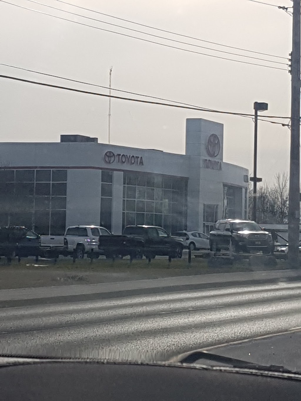 Bills Toyota Sales | 925 Garrison Rd, Fort Erie, ON L2A 1N6, Canada | Phone: (905) 871-7417