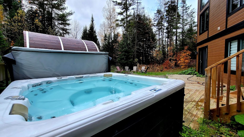 Le Naturo Sauna et Spa | 505 Av. du Lac Cloutier S, Sainte-Béatrix, QC J0K 1Y0, Canada | Phone: (514) 966-4165