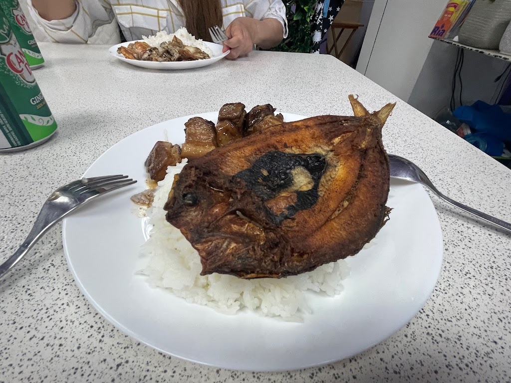JALENAHS EATERY | 110 Cowan Ave Kerr St. &, Florence Dr, Oakville, ON L6K 1W2, Canada | Phone: (416) 831-5804