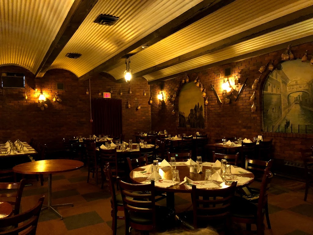 Tonys Famous Italian Pizza & Panzarotti | 980 Dundas St, London, ON N5W 3A2, Canada | Phone: (519) 455-4520