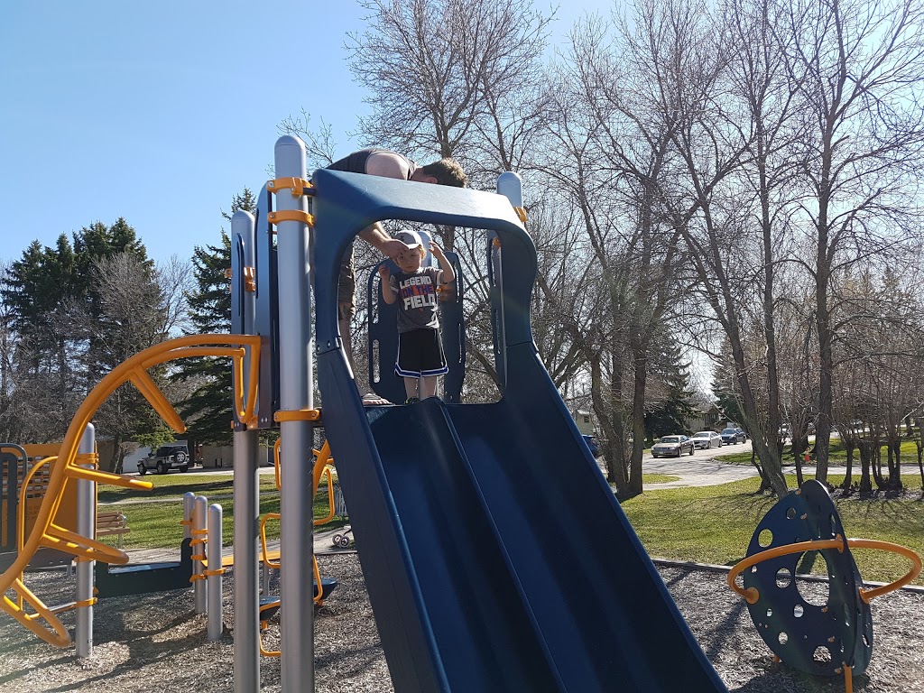 Beaumont Park | Beaumont, Winnipeg, MB R3T, Canada