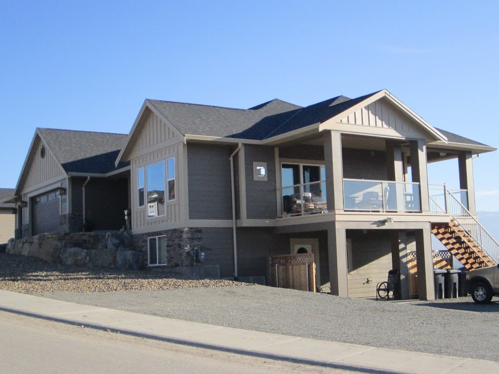 Winedownhere bed and breakfast | 3147 Mustang Ct, Kelowna, BC V1V 3A9, Canada | Phone: (250) 869-5111