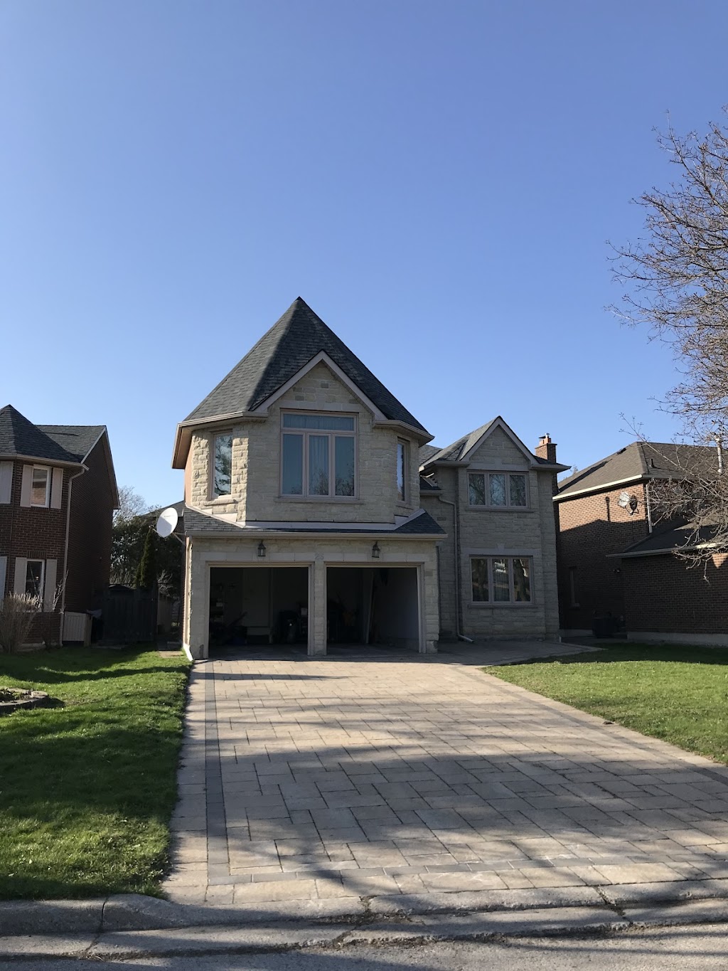 White Lightning Steep Roofing | 19 Bird Ln, Bracebridge, ON P1L 1J1, Canada | Phone: (647) 888-8310