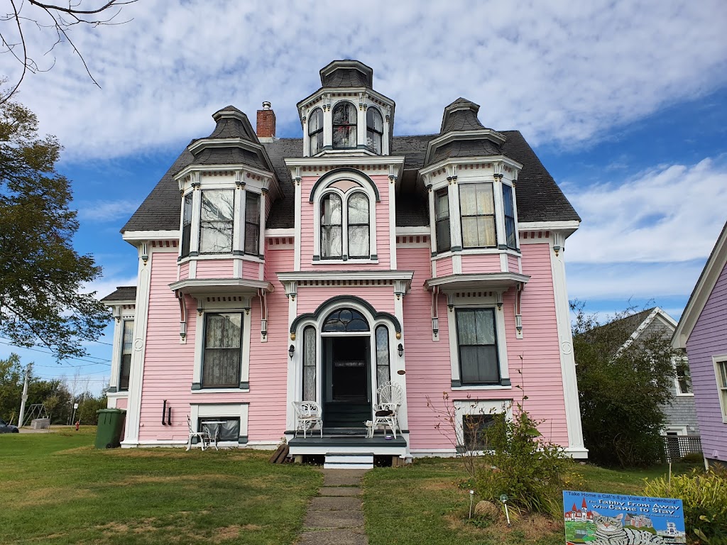 Lunenburg Academy Foundation | 97 Kaulbach St, Lunenburg, NS B0J 2C0, Canada | Phone: (902) 634-8130