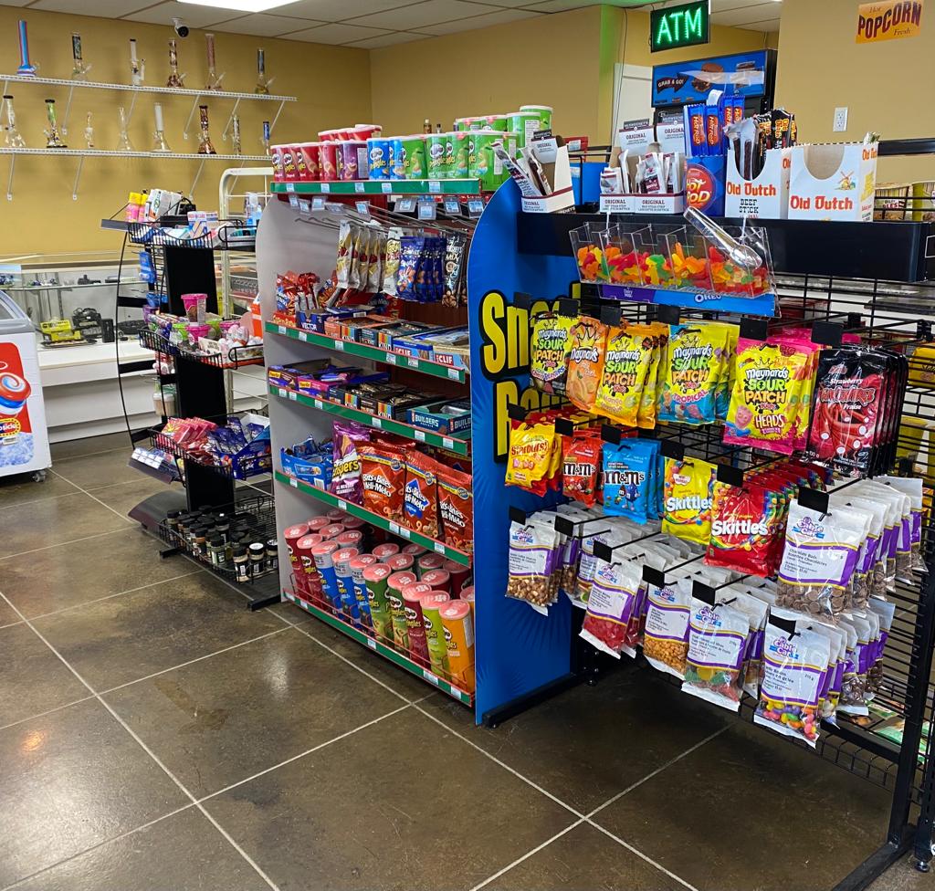LA Convenience Store. | 1102 3 Ave S #20, Lethbridge, AB T1J 0J6, Canada | Phone: (403) 320-2485