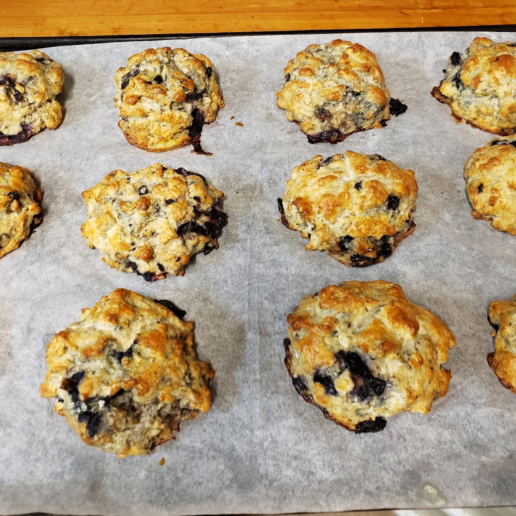 Buns & Roses Organic Bakery | 6519 111 St NW, Edmonton, AB T6H 4R5, Canada | Phone: (780) 438-0098