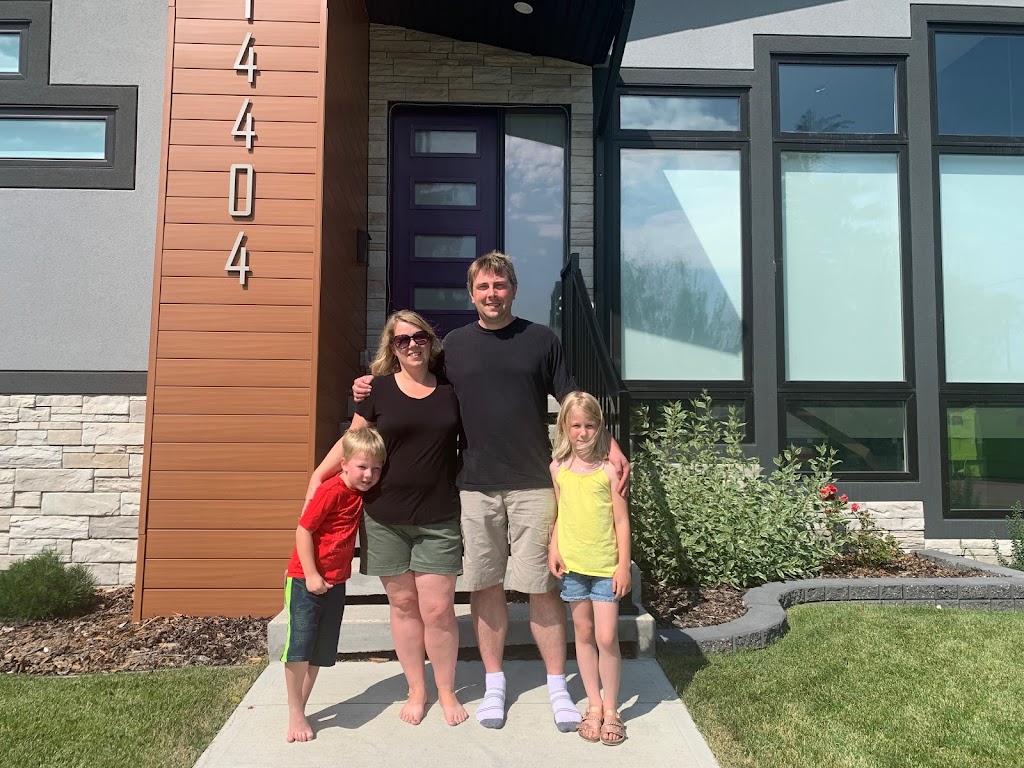 Martens Group Real Estate, Edmonton Realtor, Leanna Martens | 6211 187b St NW, Edmonton, AB T5T 5T3, Canada | Phone: (780) 887-3488