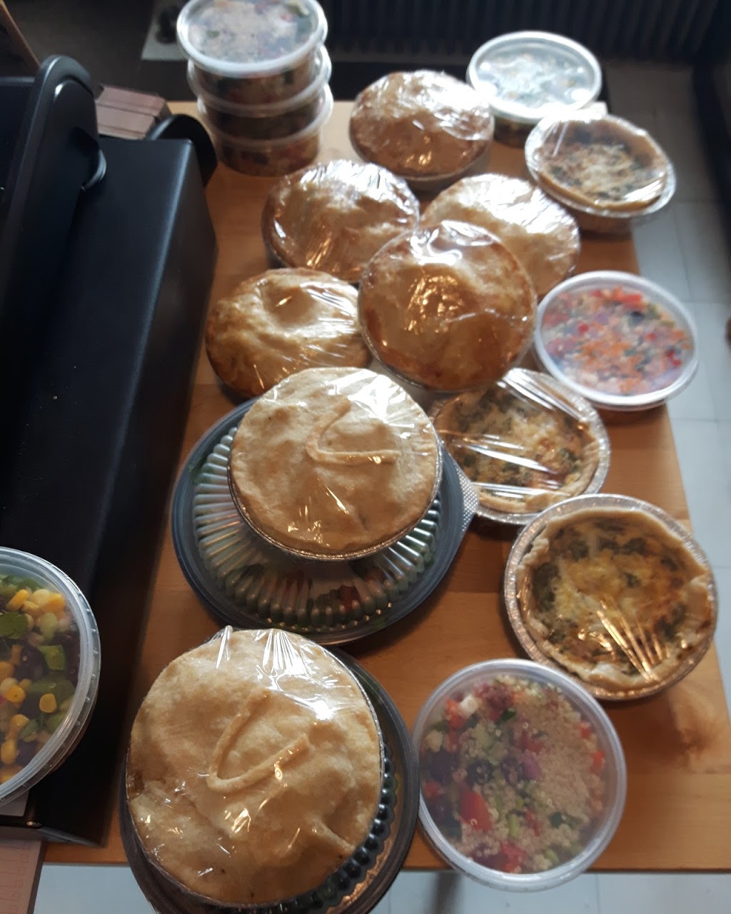 The Saucy Pot | 148 Killaly St E, Port Colborne, ON L3K 1N8, Canada | Phone: (289) 836-9295