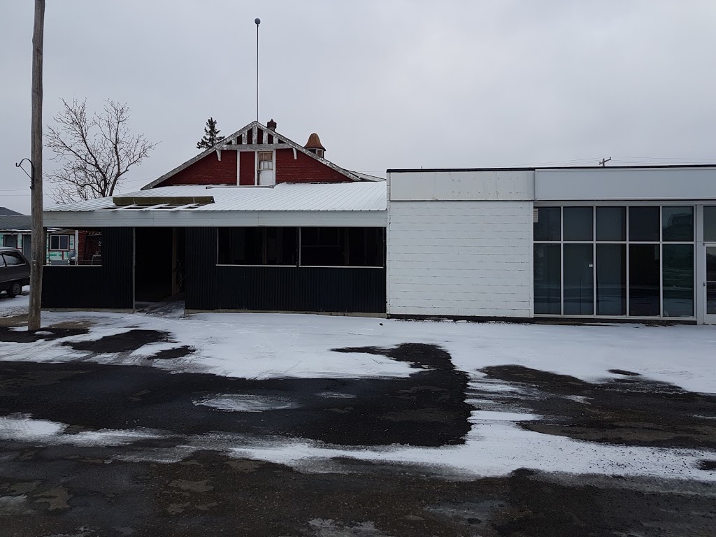 Club15 Cheers Tavern | 105 Main St, Kelliher, SK S0A 1V0, Canada | Phone: (306) 675-2220