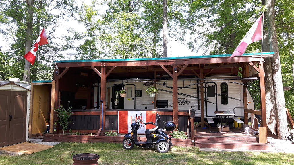 Knights Hide-Away Park | 1154 Gorham Rd, Ridgeway, ON L0S 1N0, Canada | Phone: (905) 894-1911