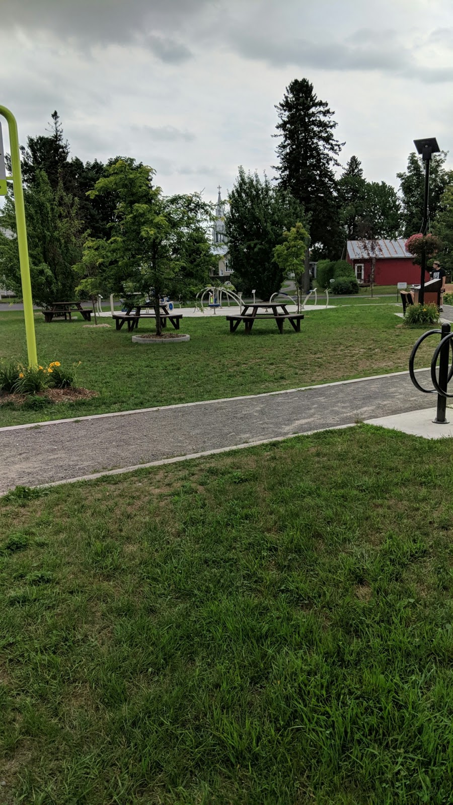 Parc intergénérationnel Joseph-Édouard-Beaupré | Rue Gilles Venne, Sainte-Julienne, QC J0K 2T0, Canada