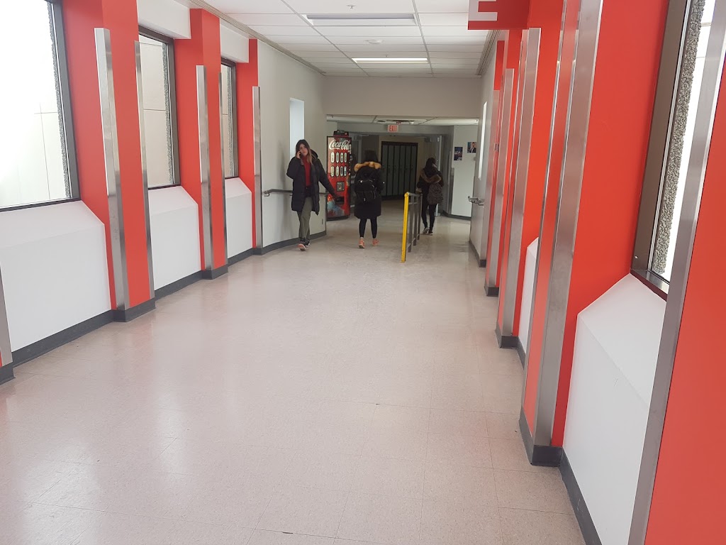Seneca College Newnham Residence | 1760 Finch Ave E, North York, ON M2J 5G3, Canada | Phone: (416) 491-8811