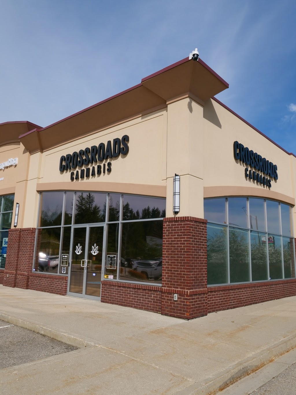 Crossroads Cannabis | 618 Huron St, Stratford, ON N5A 6S6, Canada | Phone: (519) 393-5420
